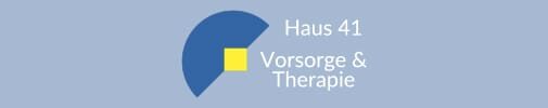 Logo mit dunkelblauem Halbkreis und gelbem Quadrat auf hellblauem Grund. Text: „Haus 41 Vorsorge & Therapie.